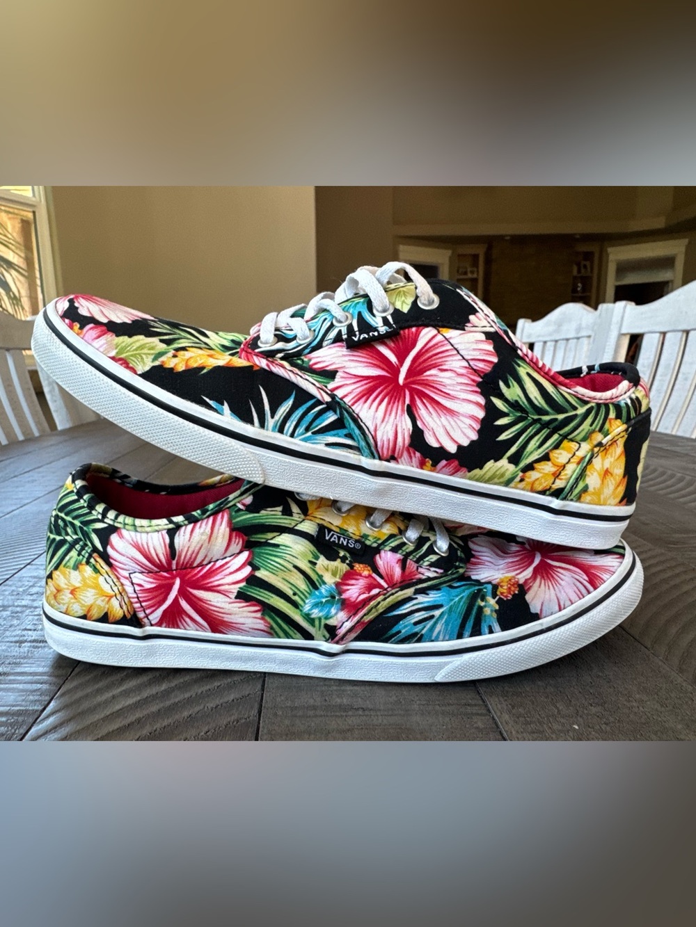 Vans Classic Hawaiian Tropical Floral Black Canvas Sneakers Women’s Size 8